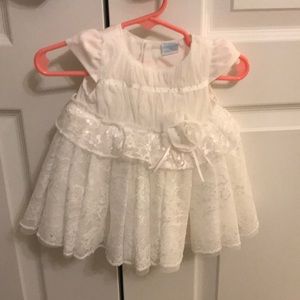 Beautiful white lace dress!